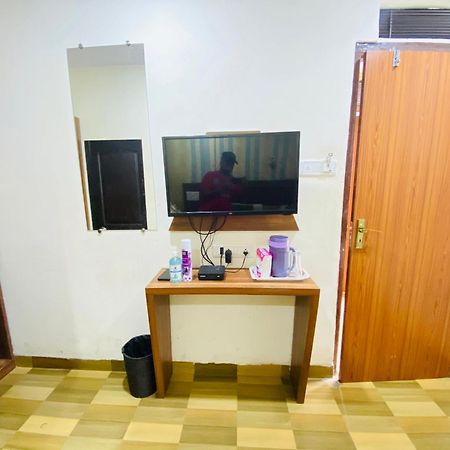 Airport Inn Residency Bombaj Zewnętrze zdjęcie